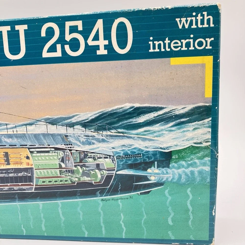 Vtg Revell 1/144 German Submarine Model Type XXI U 2540 With Interior Sealed